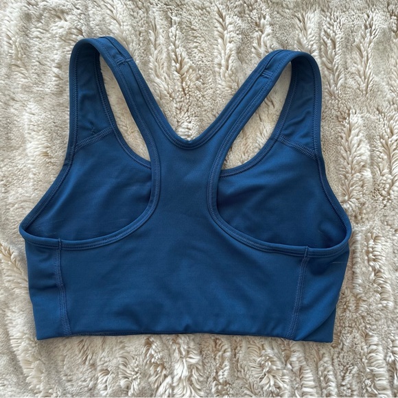 Nike Sports Bra ❤️ - Picture 3 of 4
